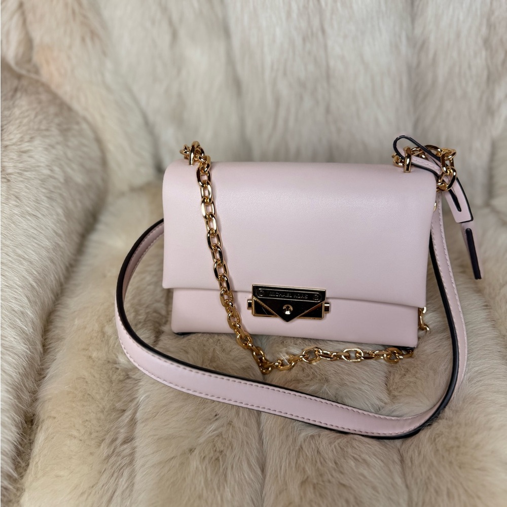 Light Pink Crossbody Bag with Gold Chain - Picture 5 of 5